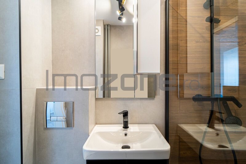 Raul Doamnei, Drumul Taberei, 2 camere, decomandat,